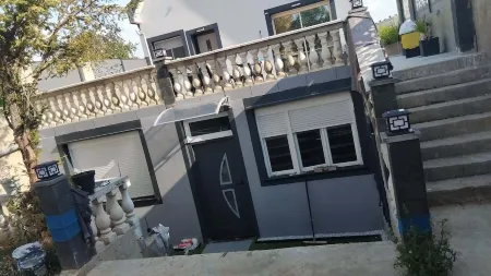 Beautiful, quiet, fully-equipped house