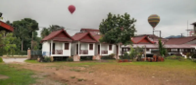 Keosimoon Guesthouse Hotels near ສະຖານີວັງວຽງ