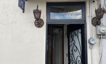 Hotel Central Pirámides