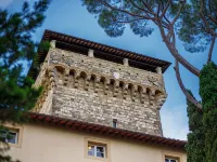 Rocca di Cetona - a Medieval Castle Hotels in Cetona