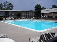 Quality Inn Elizabeth City Near University - Pools