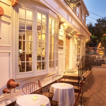 Bouchard Restaurant & Inn
