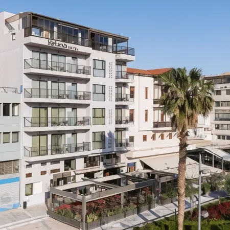 Metaxa Hotel - Urban Boutique Living
