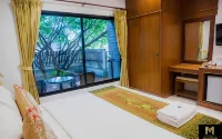 Mammoth Resort - 4-Star