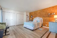 NEW!   Beach Front Coastal Living - 3-Star