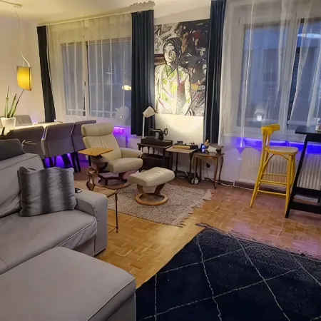 ArtApartment near Stephansplatz Stylish 2 BR AC