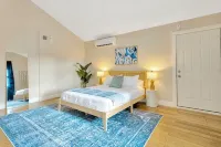 Spacious 5-Bedroom Villa w/ Heated Pool & BBQ - SoHo & Downtown Tampa - Private Pools