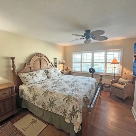 Crescent Beach I-14 Four Winds Condo