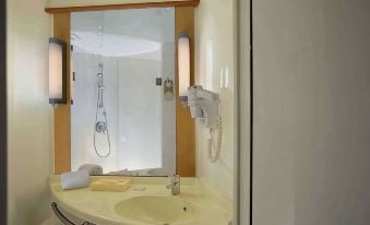 Ibis New Delhi Aerocity - An Accor Brand