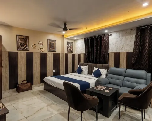 HOTEL KINGS PARADISE BANQUET & LAWN, Airport Hotel a Lucknow