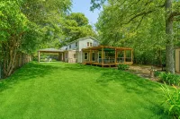 Twin Pines Lakehouse: Scenic waterfront family retreat! Nature, Fishing, Kayaks! - 民宿
