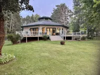 New Waterfront Listing- Castle Rock Lake, Hot Tub, Sand Beach, Central Wisconsin - 4 estrellas