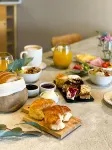 Rochester Bariloche Suites & Spa - breakfast