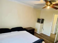 Waterfront Views With King Bed in Solomons Island