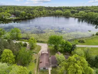 Relaxing property on a quiet road! Leave the hustle and bustle behind!