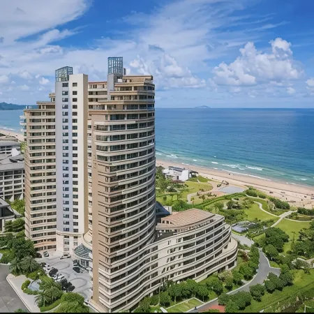 Poly Neptune Hotel