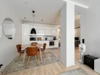 Stylish Downtown 2BR Flat with Sauna and Work Area - 5 étoiles