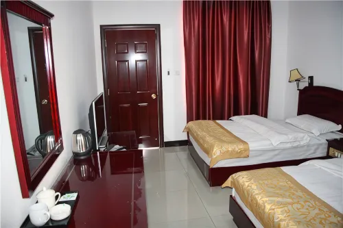 Yinhong Hotel