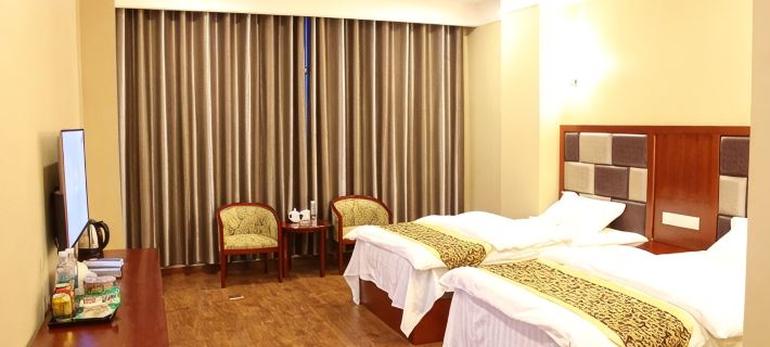 Yilong Tianli Hotel Hotels in Yilong