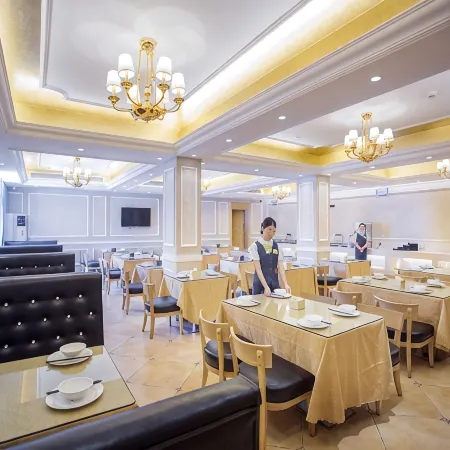 Vienna Hotel (Xiangyang Zuanshi Avenue)