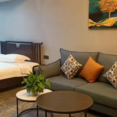 Luanchuan Lushuiwan Homestay