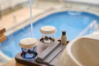 Perch Lake Hotel - Swimmingpools