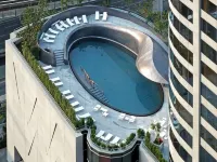 W Bangkok Hotel - Beach