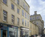 Dream Stays Bath - Beau Street Apartments