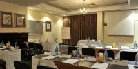 Cresta Churchill Hotel