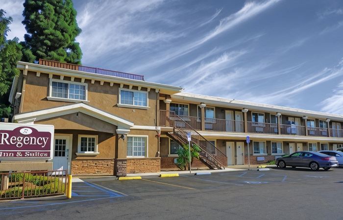 Regency Inn & Suites Downey