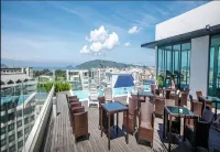 Marina Travellers Suite Sky Karamunsing - gimnasio