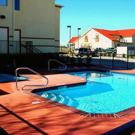 Super 8 by Wyndham Brenham TX