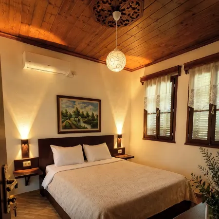 Denis Guest House