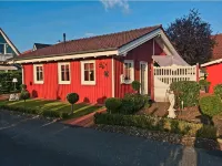Red Swedish house pet friendly! - 民泊