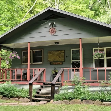 Hot Tub, Nature Lover's Digital Disconnect! 10mins to NOC & Tsali (dog friendly)