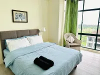 Costa Mahkota [3 min to Mahkota, 4pax, 1car park] by LoHas