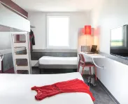 Ibis Budget Newport - 2 Sao