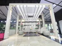 Grand Equator Hotel Hotels in Bontang