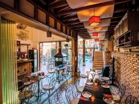 ميديتيران أرت هوتل Hotels near برج الساعة