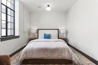 Local Discounts!-The Revitalized Newark Arcade - 3-Star
