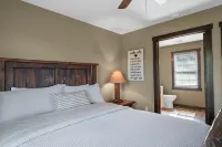 Willow Cottage at Hillside Hideaways-1BR/1BA-Private Getaway in Amish Country - 3-Star