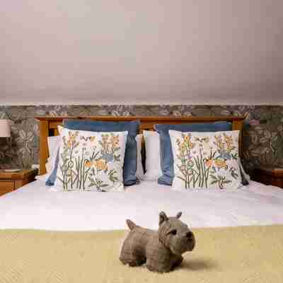 Kirktoun Cottage on Scottish Estate - open fire- enclosed garden- beaches -woods Rooms