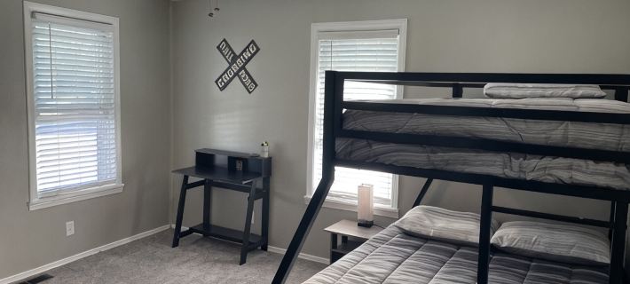 Beautiful Home at 446 Frank & Fourth Hotels in Mercer County
