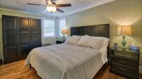 Bramley House: 3 Blk. Walk to DWTN Hendersonville-Lovingly Restored - Kitchens