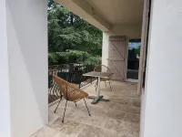 Lavande, un Appartement T4 Tout Confort 6 à 8 Personnes Hotels in Lorgues
