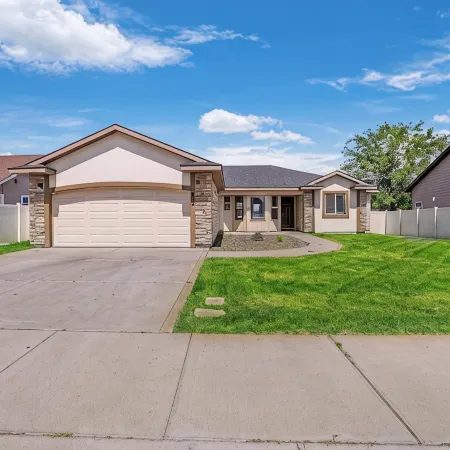 Charming 4-bedroom house with AC and WiFi in welcoming Twin Falls