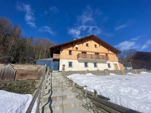 Family mountain chalet, Close to the Brasses ski slopes