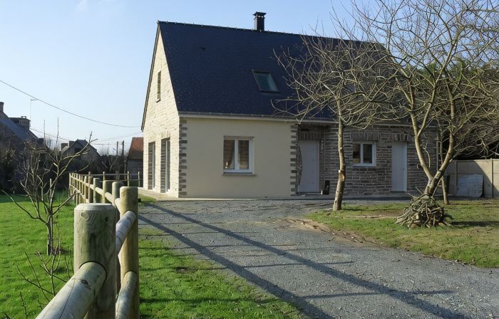 Charming cottage near the sea