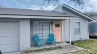 Cozy cottage minutes away from great fishing and ferry to the island! - 2-Star