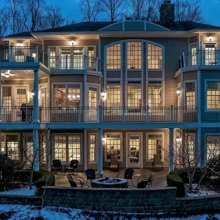 Lake Daze - Incredible 8 Bedroom Lake Gaston 5-star Boat included in rental
